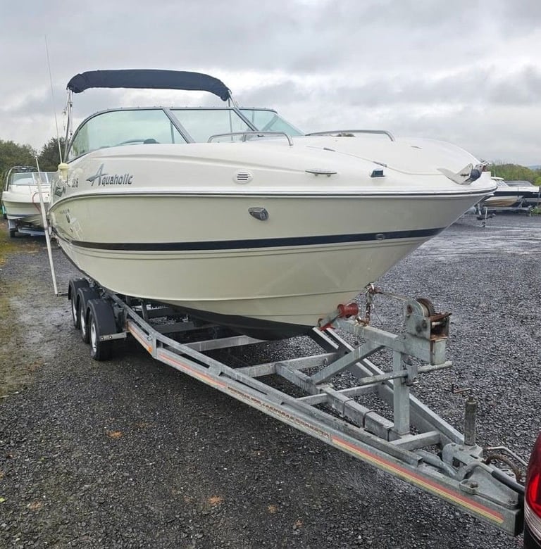 Maxum 2400sc3 cuddy cabin sports boat speedboat 