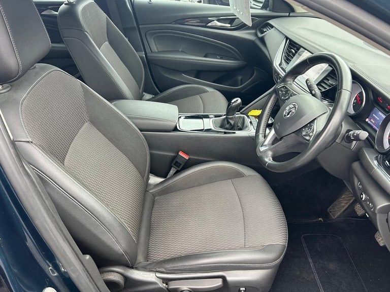 2018 Vauxhall Insignia 1.6 Turbo D ecoTec [136] Tech Line Nav 5dr HATCHBACK Diesel Manual