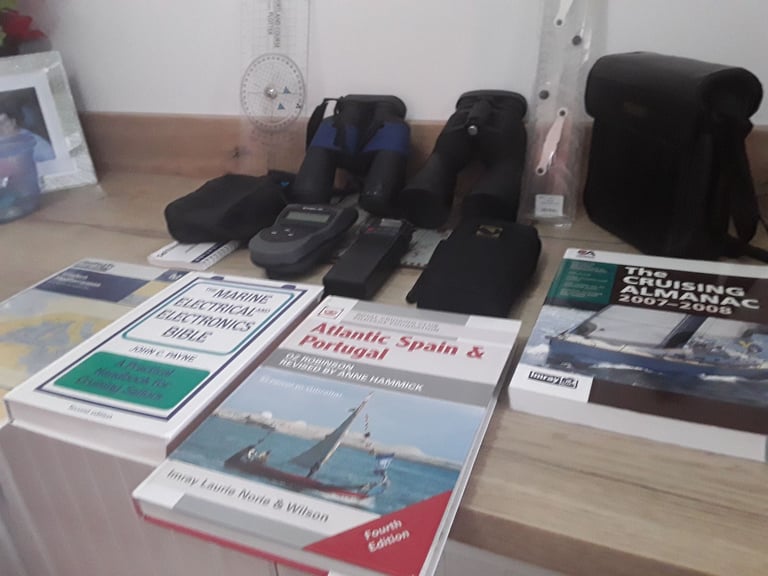 image for AN ASSORTMENT  OF BOATING/ NAUTICAL ACCESSORIES 