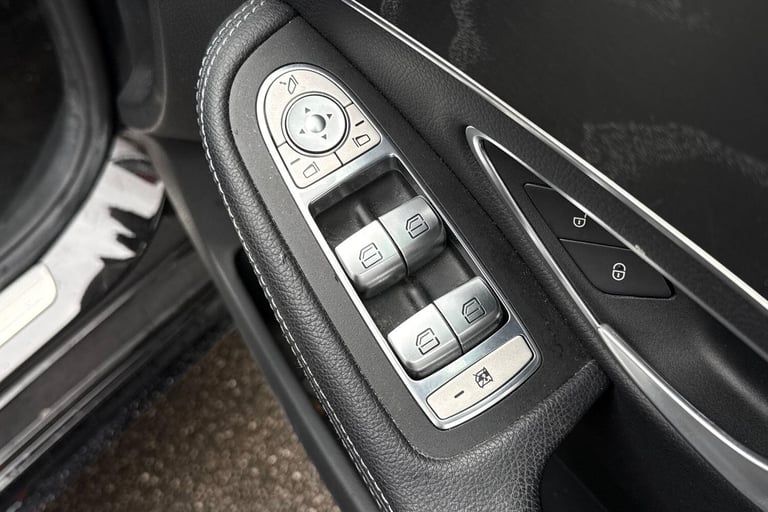 2017 Mercedes-Benz C Class C220d AMG Line 4dr SALOON DIESEL Manual