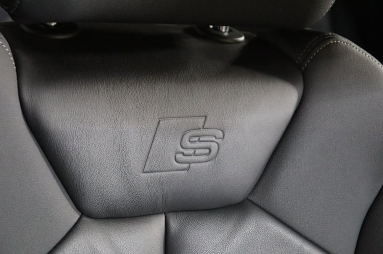 2020 Audi Q3 1.5 TFSI CoD 35 Edition 1 5dr (APPLE CAR PLAY) Petrol Manual