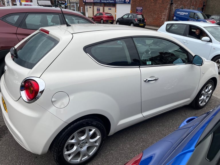 2009 Alfa Romeo MiTo 1.4 16V Lusso 3dr HATCHBACK Petrol Manual