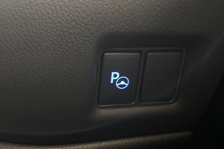 2022 Toyota C-HR 96486 Hatchback Hybrid Automatic