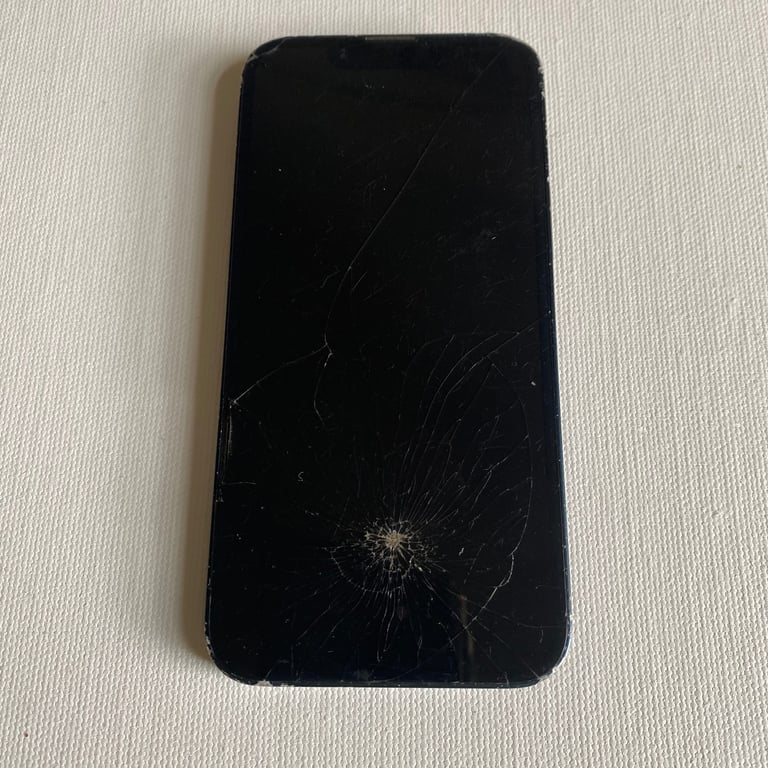 iPhone 13 mini faulty 