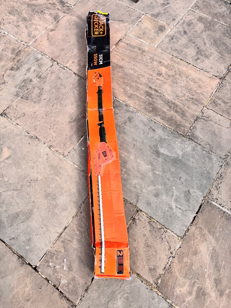 Black & Decker  PH5551 51cm 550W Electric Pole Hedge Trimmer