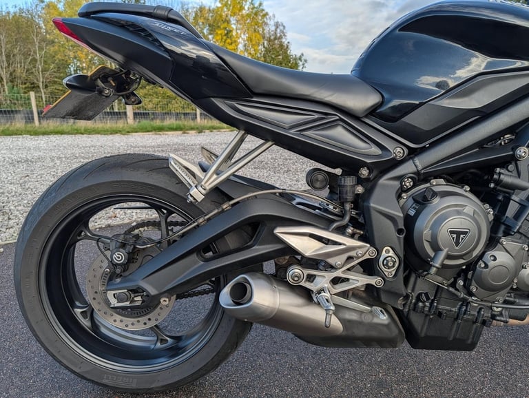 2019 TRIUMPH STREET TRIPLE S