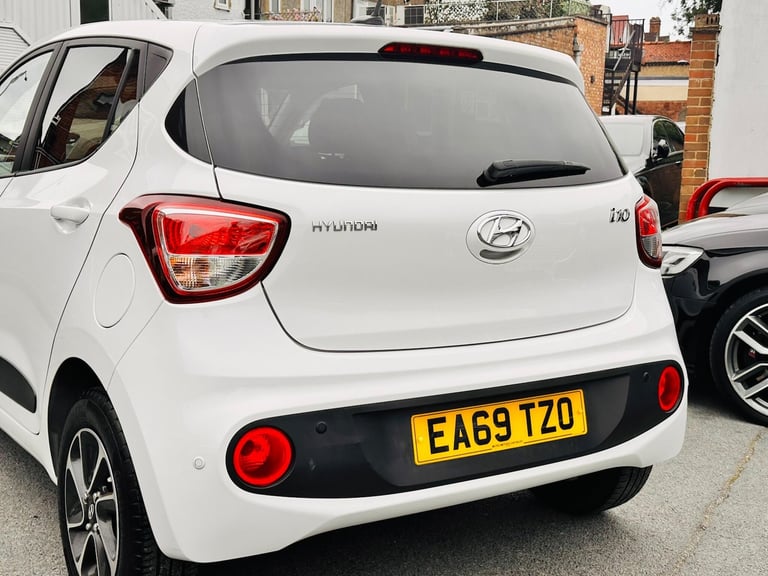 2019 Hyundai i10 1.0 Premium Euro 6 5dr HATCHBACK Petrol Manual