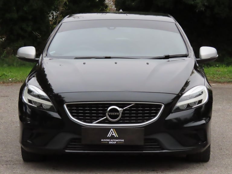 2017 Volvo V40 2.0 T2 R-Design Nav Plus Euro 6 (s/s) 5dr HATCHBACK Petrol Manual
