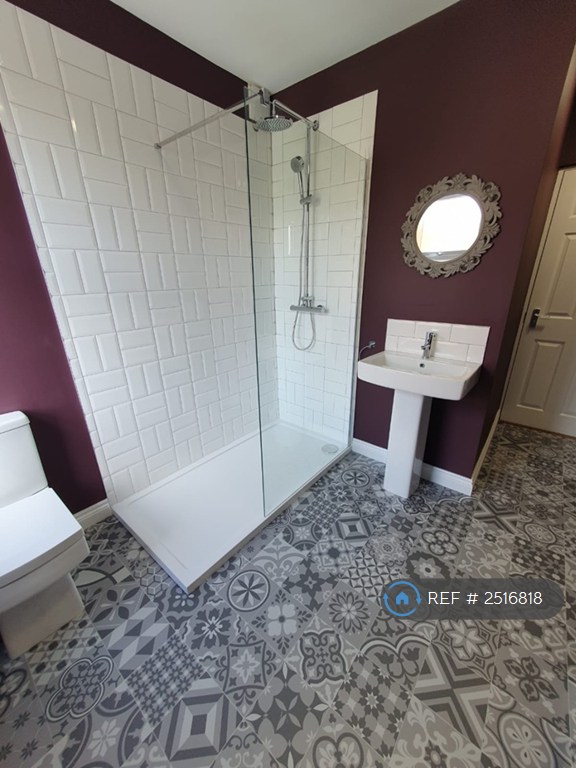 1 bedroom in High Road West, Felixstowe, IP11 (#2516818)
