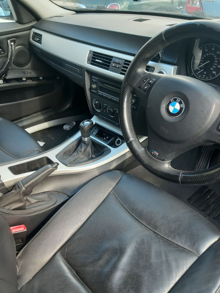 Bmw 2009 e90 318i  petrol for breaking 