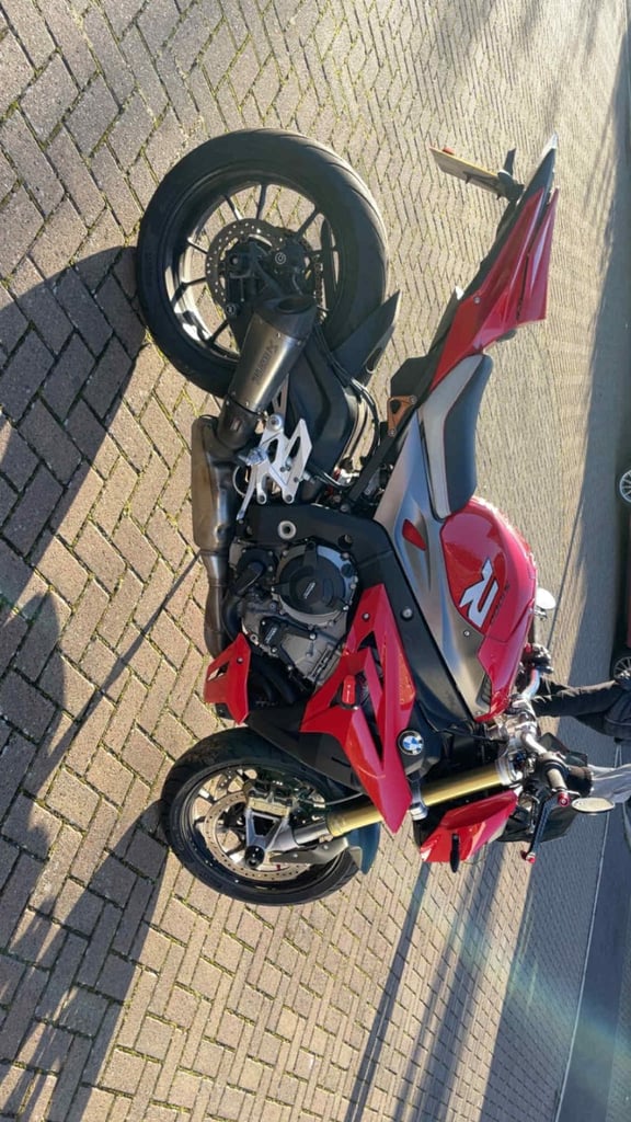 image for 2016 bmws1000r dynamic pro