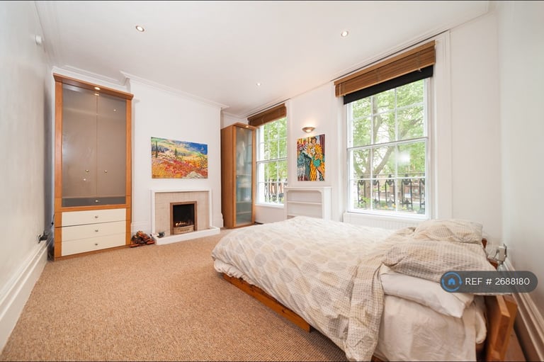 1 bedroom flat in Goldington Crescent, London, NW1 (1 bed) (#2688180)