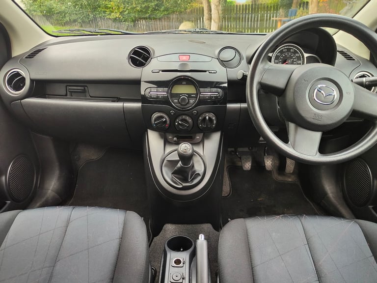 Mazda, 2, Hatchback, 2012, Manual, 1349 (cc), 5 doors