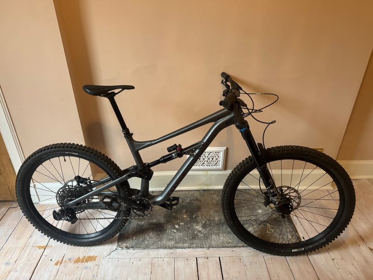 image for Specialized Status 160 Mountain Bike & Accessories 