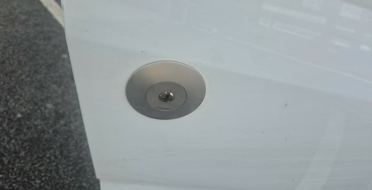 2010 Ford Transit 2.4 Tdci Luton Tail Lift Van 