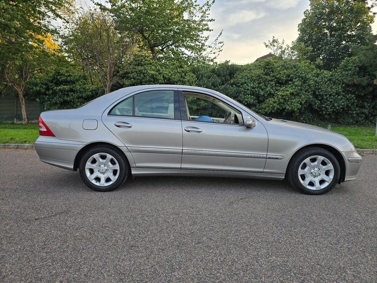 2006 Mercedes-Benz C Class 1.8 C180 Kompressor Elegance SE 4dr SALOON Petrol Automatic