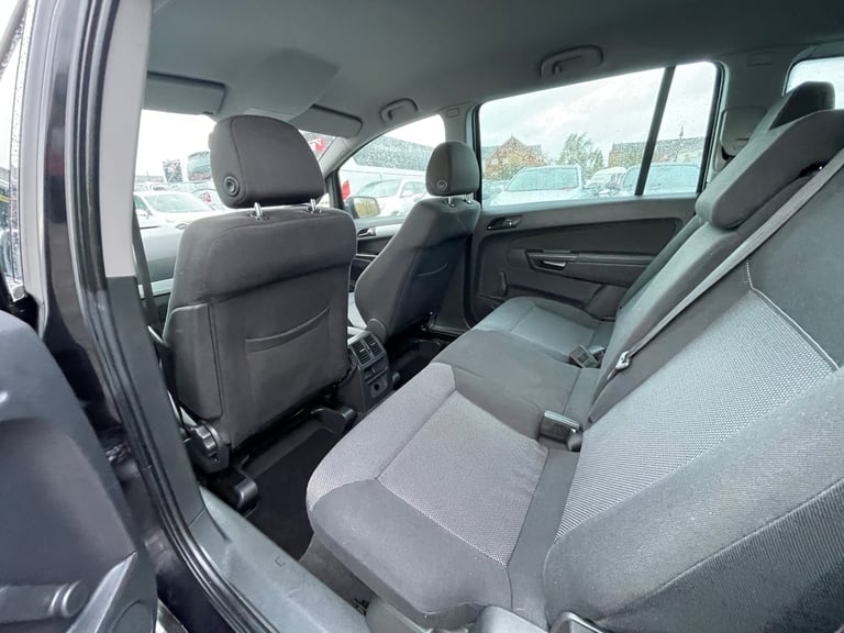 * 60 2011 VAUXHALL ZAFIRA 1.6L + IDEAL FAMILY 7 SEATER + LONG MOT * 