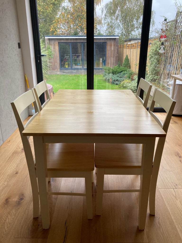 ARGOS Home Chicago Oak White Dining Table & 4 Oak White Chair