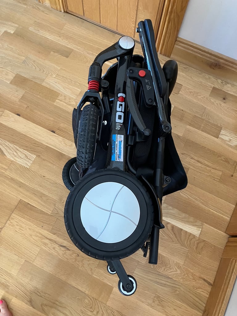 Pride IGo Lite carbon fibre ultralight electric wheelchair 