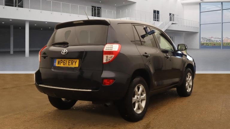 2011 Toyota RAV4 2.2 D-CAT XT-R 5dr Auto ESTATE Diesel Automatic