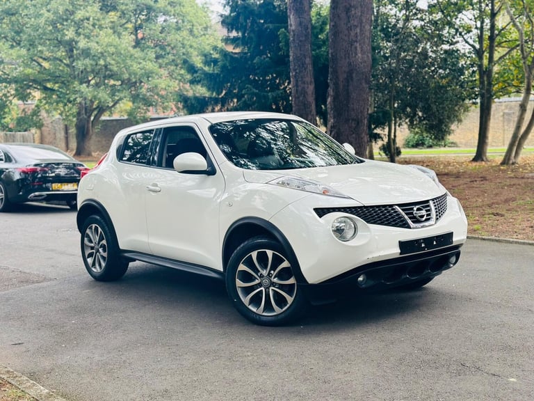 2013 Nissan Juke 1.6 Tekna CVT Euro 5 5dr HATCHBACK Petrol Automatic