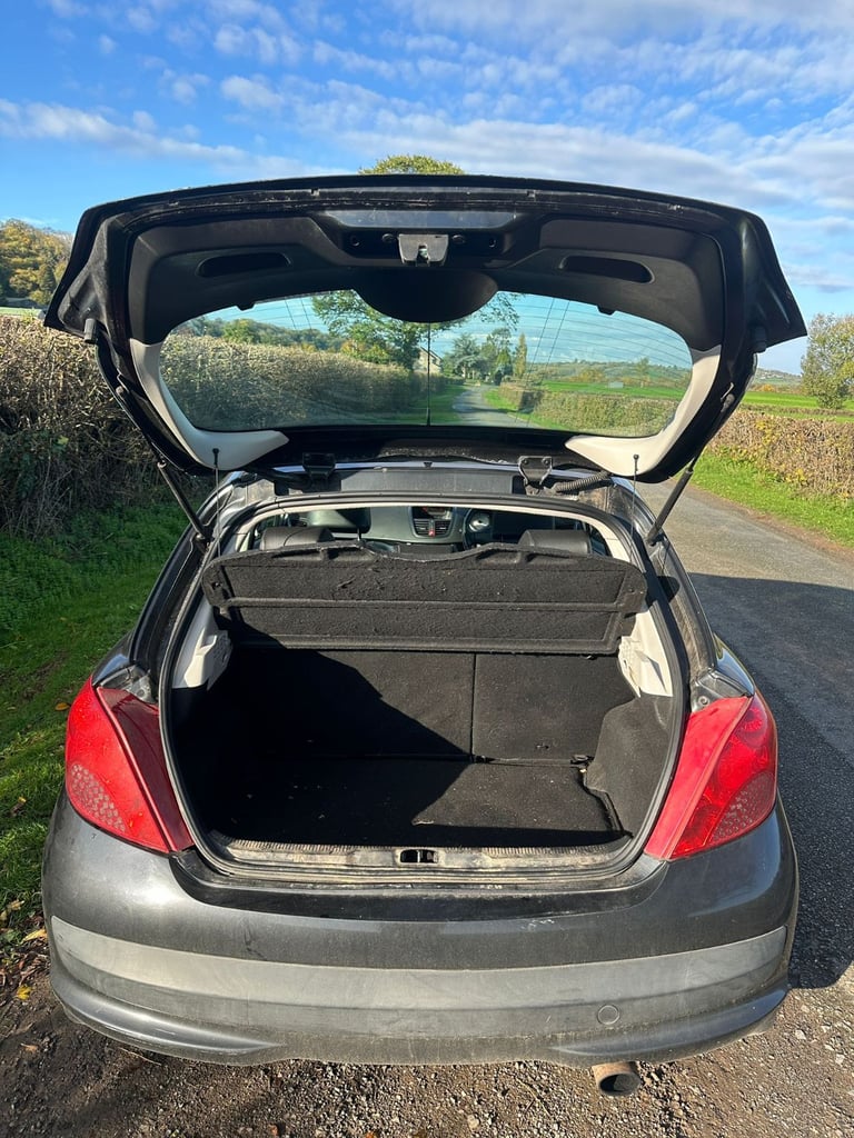 Peugeot, 207 GT 110 hdi Hatchback, 2007, Manual, 1560 (cc), 3 doors