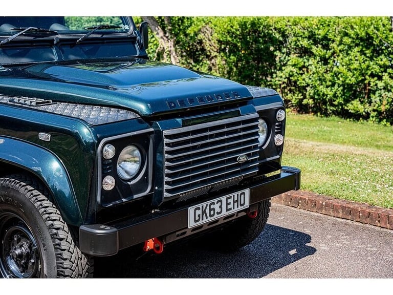 2013 Land Rover Defender 90 TDCi XS SUV Diesel Manual