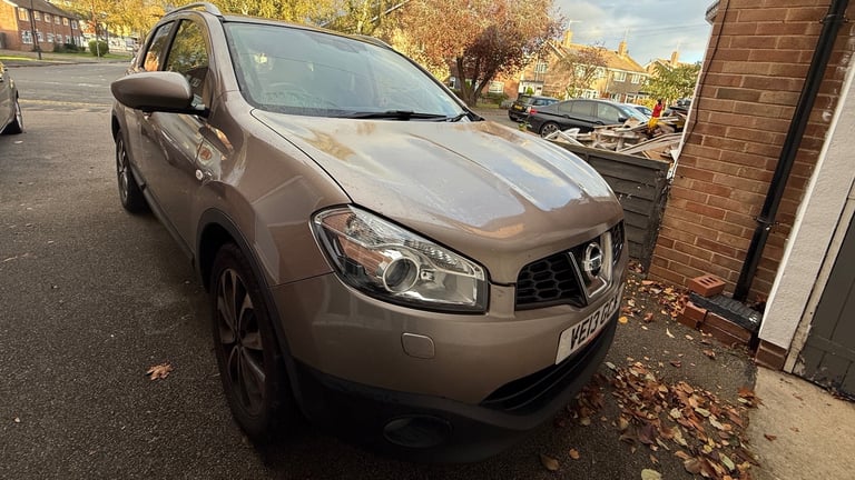 image for Nissan, QASHQAI, Hatchback, 2013, Manual, 1461 (cc), 5 doors