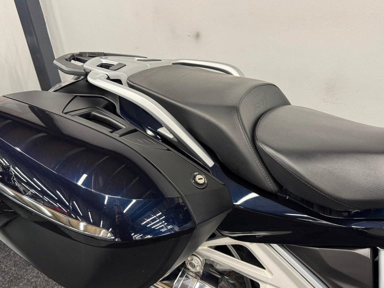 BMW R1200RT LE ** 12 MONTH MOT - PANNIERS - HEATED SEAT ** 