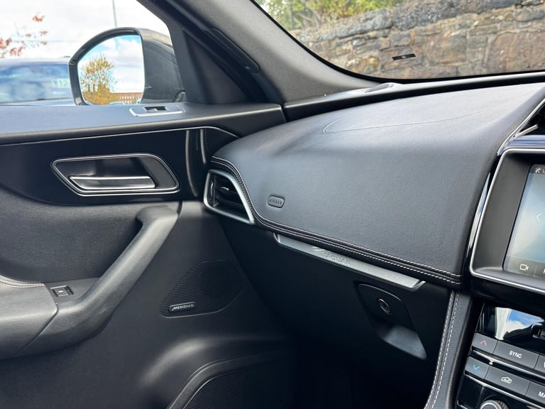 2017 Jaguar F-Pace 3.0 D300 V6 S Auto AWD Euro 6 (s/s) 5dr ESTATE Diesel Automatic