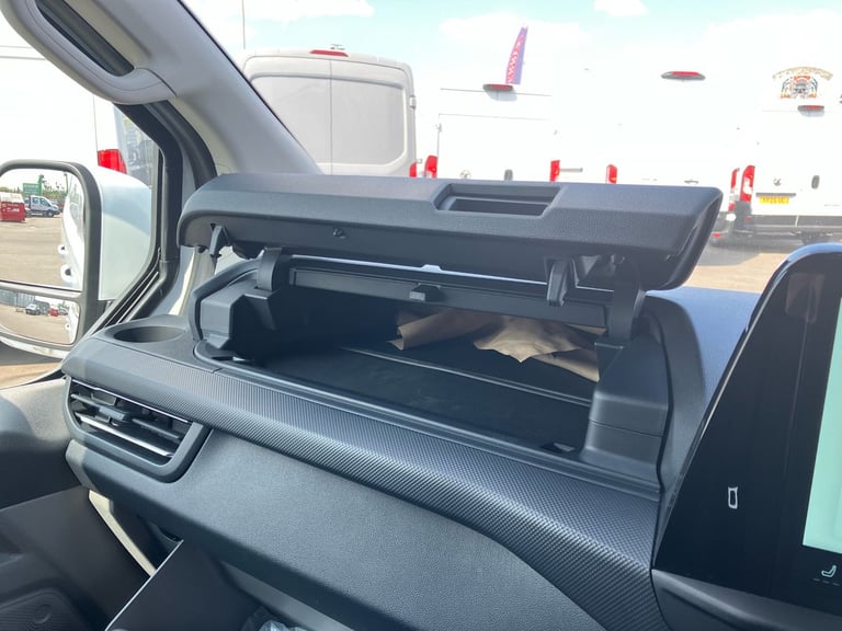 2025 Ford Transit Custom Transit Custom Limited 320 L1 2.0L EcoBlue 136PS FWD 6 Speed Manual Van ...