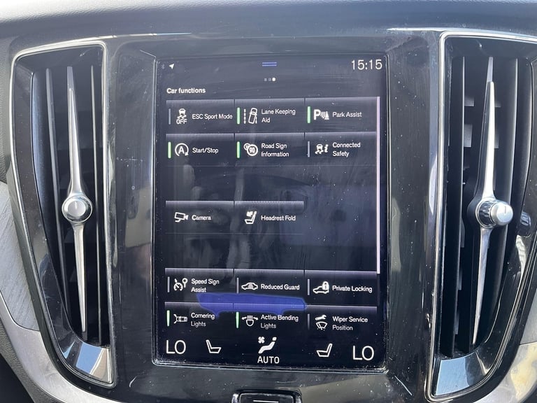 2021 Volvo V60 Cross Country 2.0 B4 MHEV Auto AWD Euro 6 (s/s) 5dr ESTATE Diesel/Electric Hybrid ...