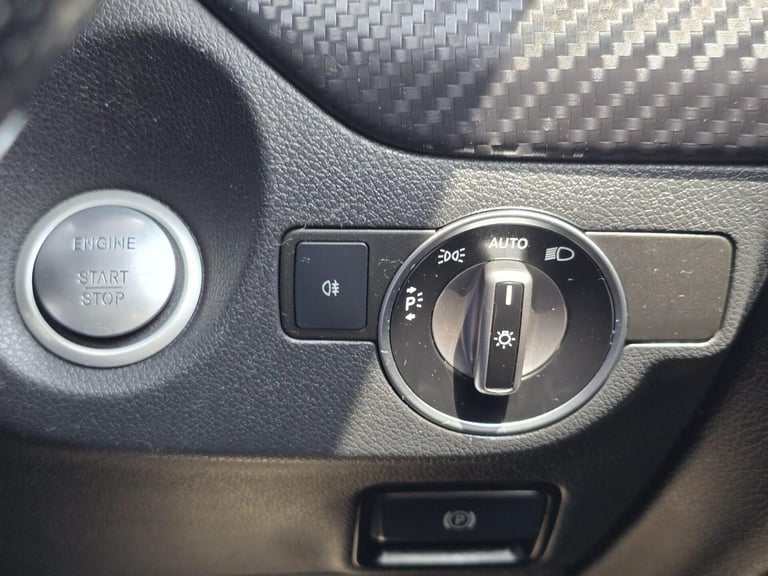 2017 Mercedes-Benz A-Class 2.1 A200d AMG Line (Premium Plus) 7G-DCT Euro 6 (s/s) 5dr Hatchback Di...