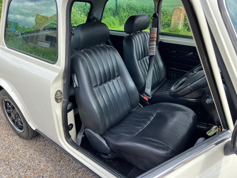 ROVER MINI PAUL SMITH RARE INVESTABLE CLASSIC MINI 1300 AUTOMATIC 1 OF 1800 MADE