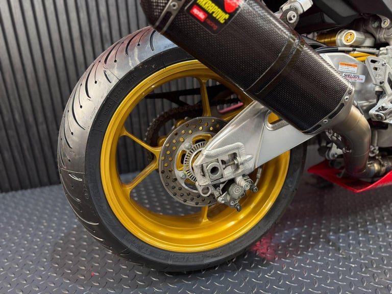 2014 Aprilia RSV4 999 R A-PRC ABS