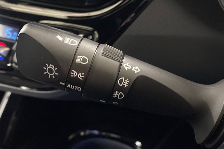 2022 Toyota C-HR 96486 Hatchback Hybrid Automatic