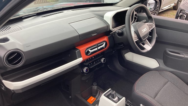 2025 Dacia Spring 27kWh Expression 65 48kW 5dr Auto Electric Hatchback Hatchback Electric Automatic