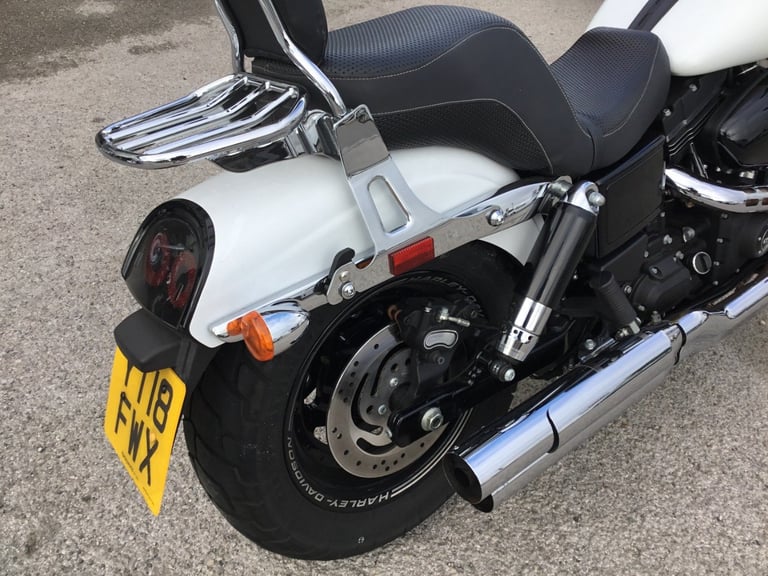 2018 Harley-Davidson DYNA FXDF FAT BOB FXDF Solid colour (17MY) Custom Cruiser PETROL Manual