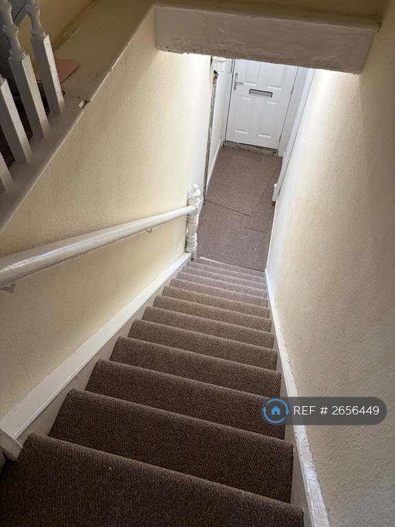 5 bedroom flat in Fenham, Newcastle Upon Tyne, NE4 (5 bed) (#2656449)