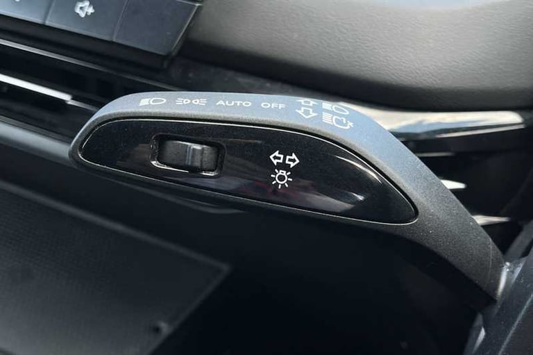 2023 MG MG4 64kWh Trophy Long Range Hatchback 5dr Electric Auto (203 ps) Hatchback Electric Autom...