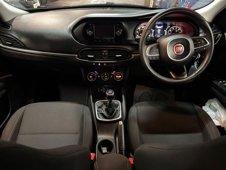 2017 Fiat Tipo 1.4 MPI Lounge Euro 6 5dr HATCHBACK Petrol Manual