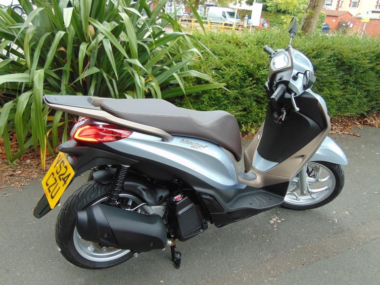 Piaggio Medley 125 2024 1owner 954 dry weather miles unmarked immaculate p/ex ok