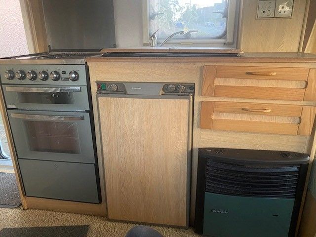 2002 Elddis Spey 4 berth caravan for sale £2400 ono.