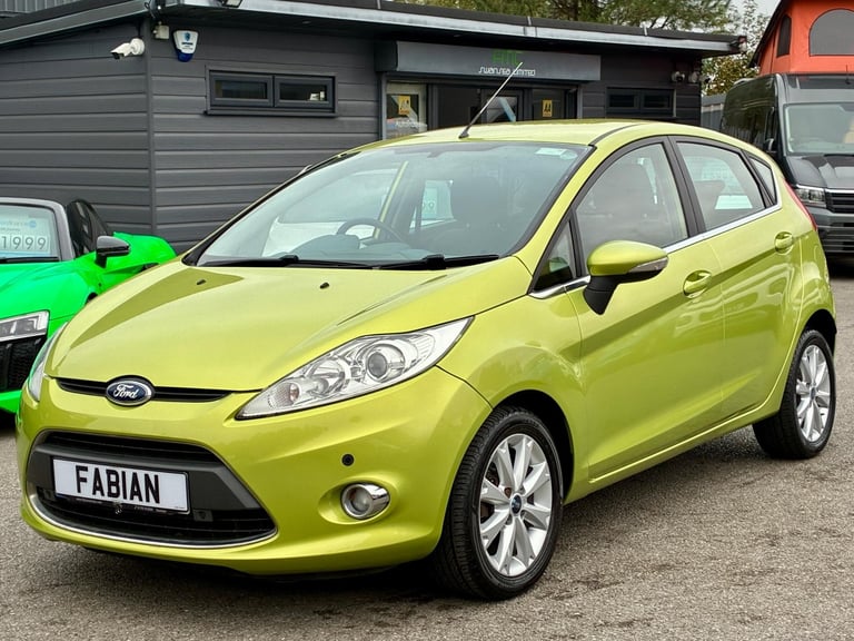 2009 Ford Fiesta 1.4 Zetec Hatchback **Automatic - 38,000 Miles - 1 Owner**