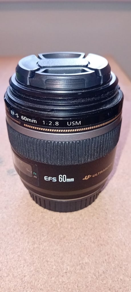 Canon EF-S 60mm F/2.8 Macro USM Lens - Black