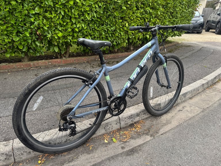 Carrera axle Ltd edition hybrid mountain bike small frame 