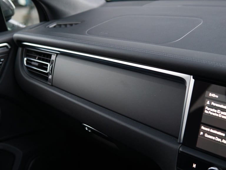 2022 Porsche Macan 2.0T T SUV 5dr Petrol PDK 4WD Euro 6 (s/s) (265 ps) Petrol