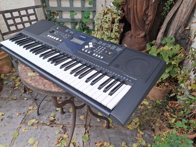 Yamaha PSR E333 Keyboard Workstation