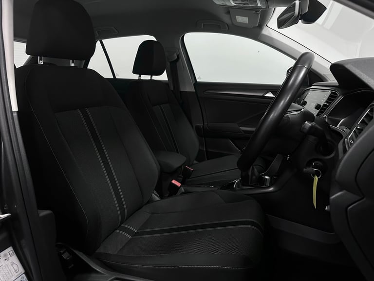 2018 Volkswagen T-Roc SE 1.6 TDI SE ( 115 bhp ) HATCHBACK Diesel Manual