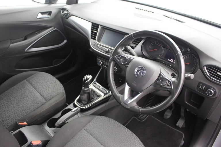 2021 Vauxhall Crossland 1.2 SE 5dr HATCHBACK PETROL Manual